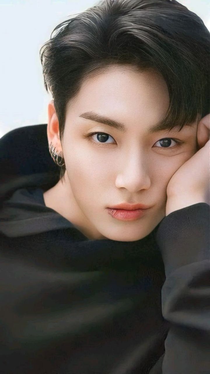 Latest photo of Jungkook (BTS)