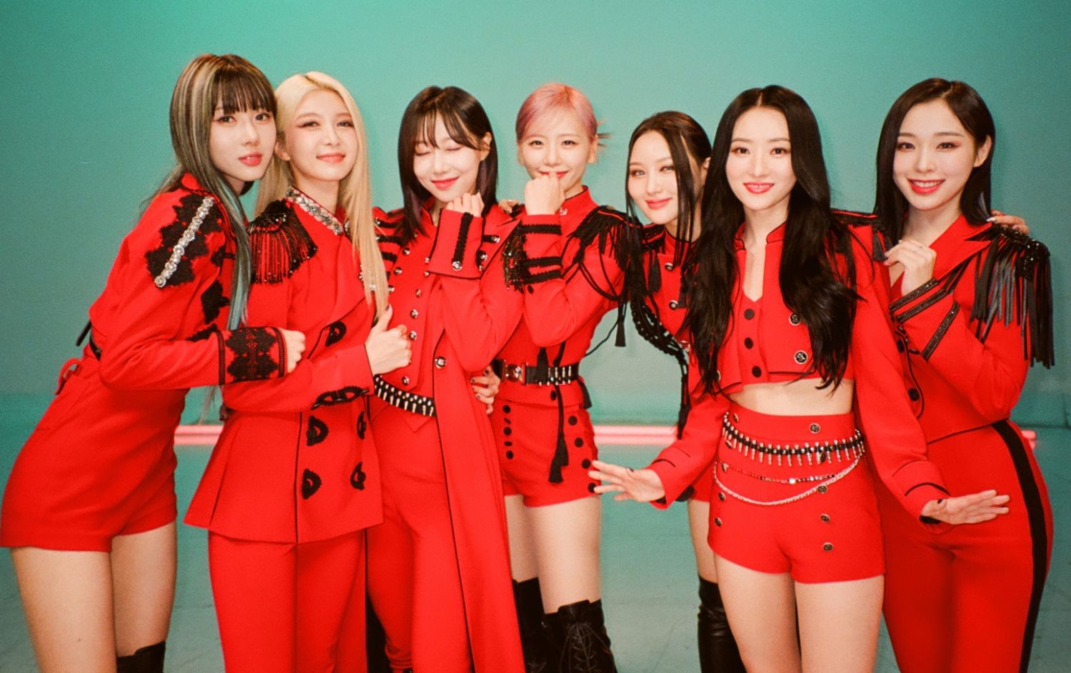 A moment captured by DREAMCATCHER's fan