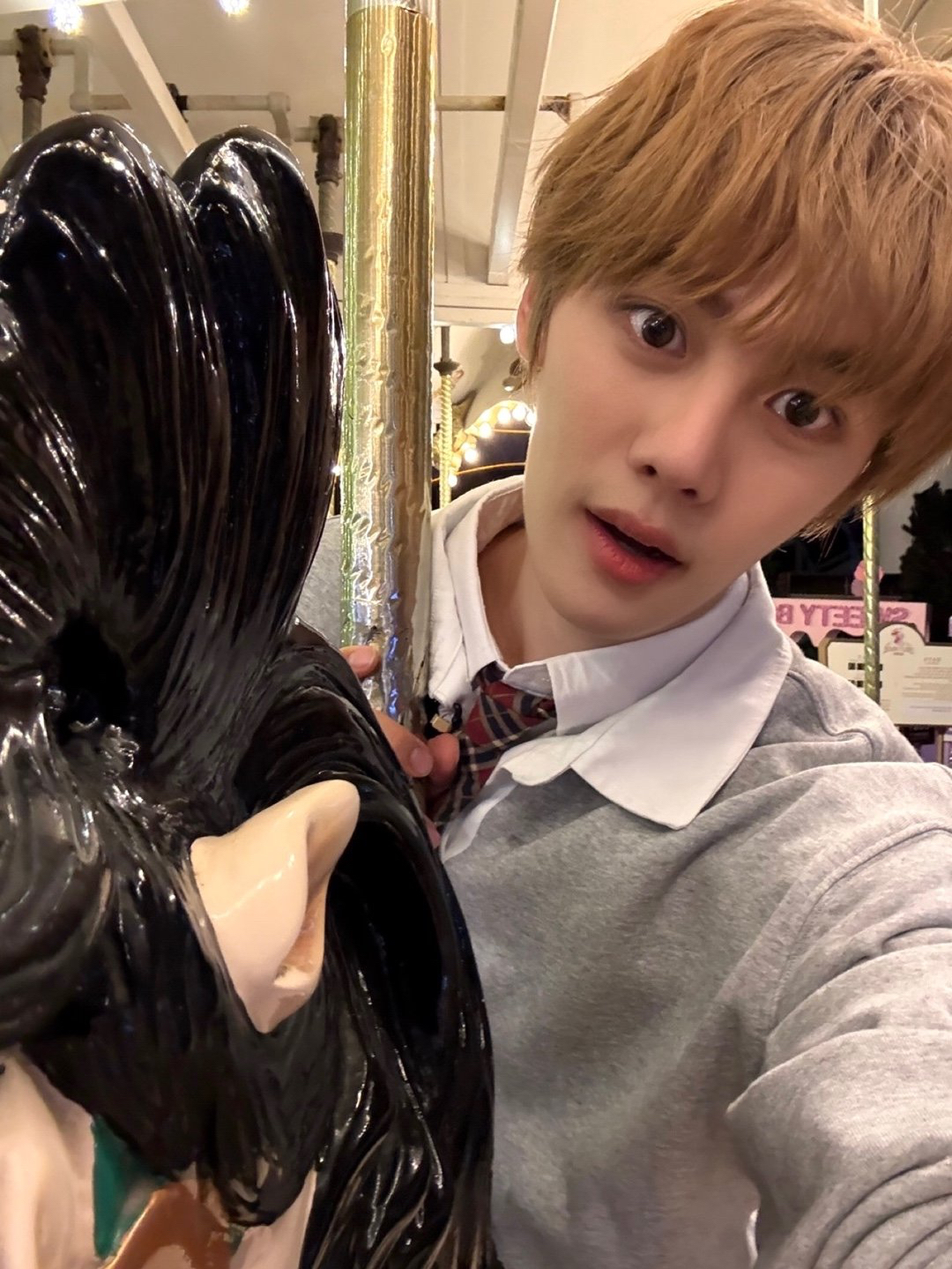 Potret di balik layar Kim Gyuvin (ZEROBASEONE)