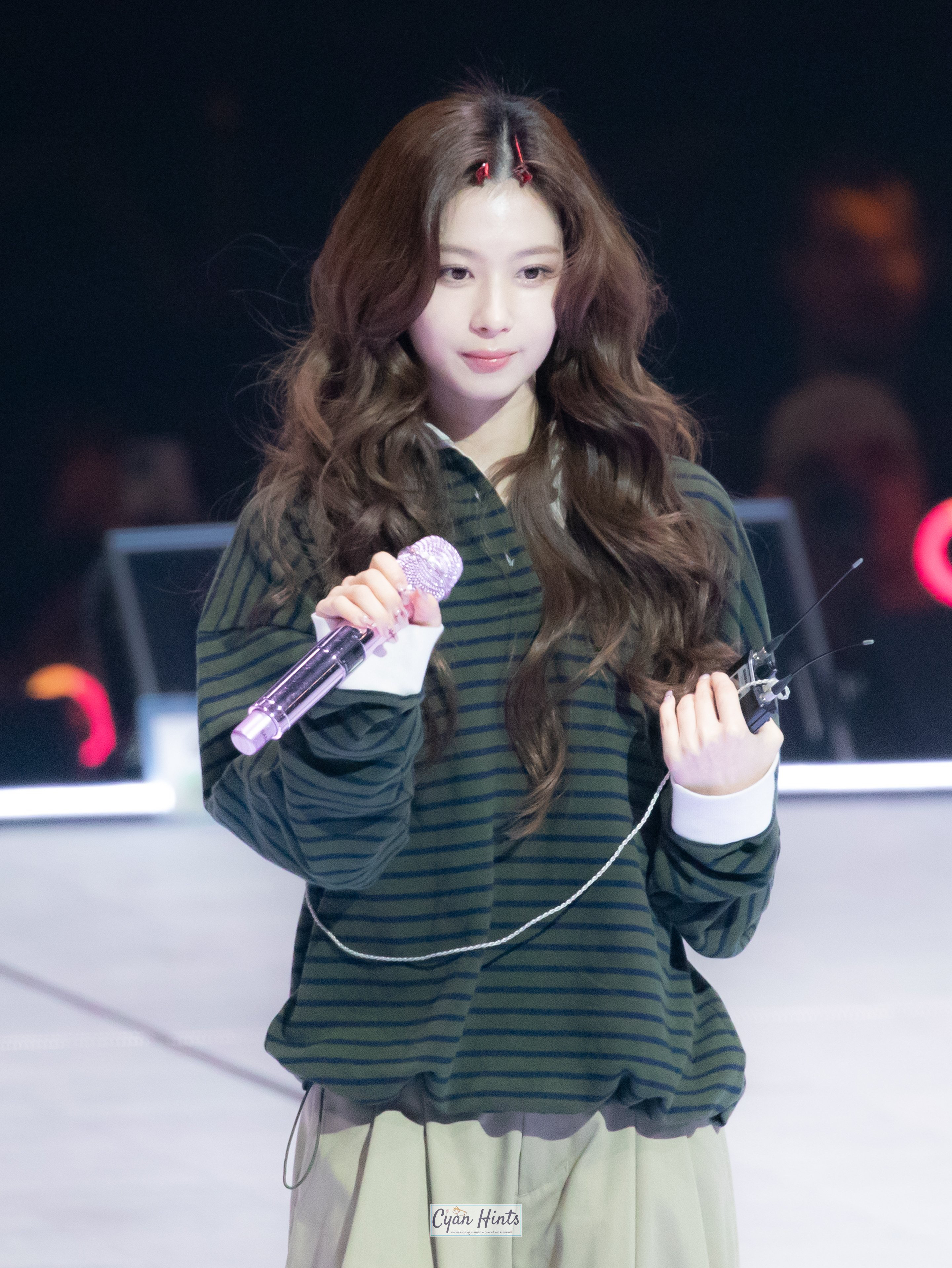 Sana (TWICE)的幕后花絮