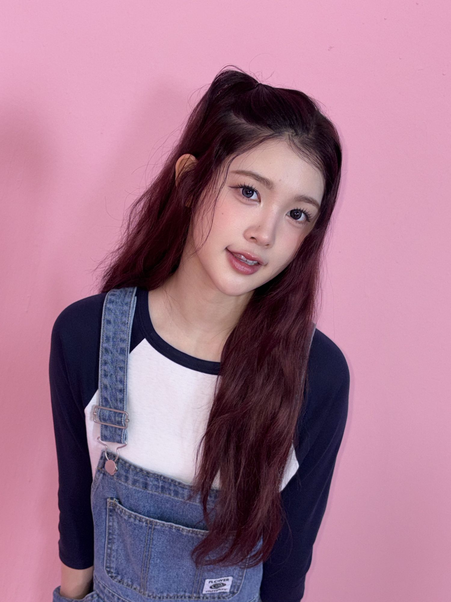 Behind-the-scenes cut of A-na (Hearts2Hearts)