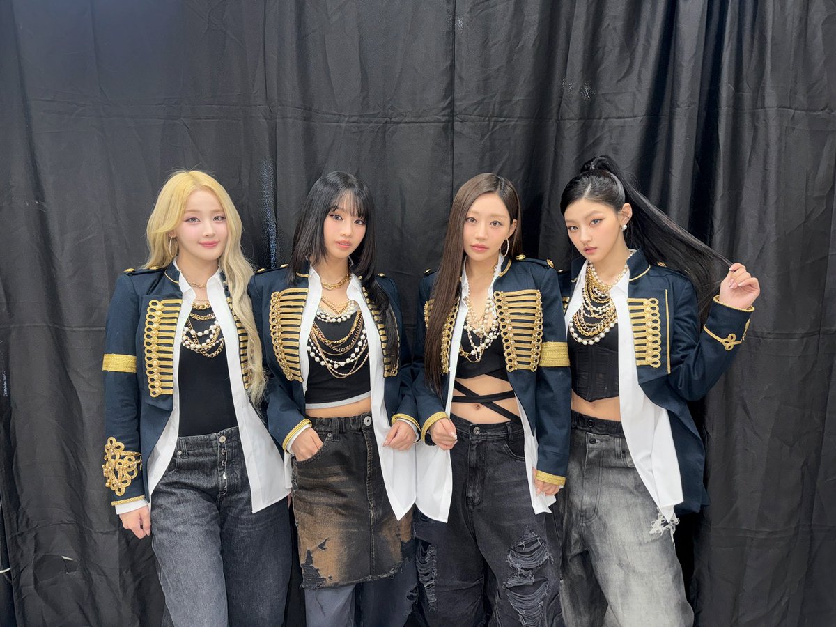 Behind-the-scenes cut of KISS OF LIFE