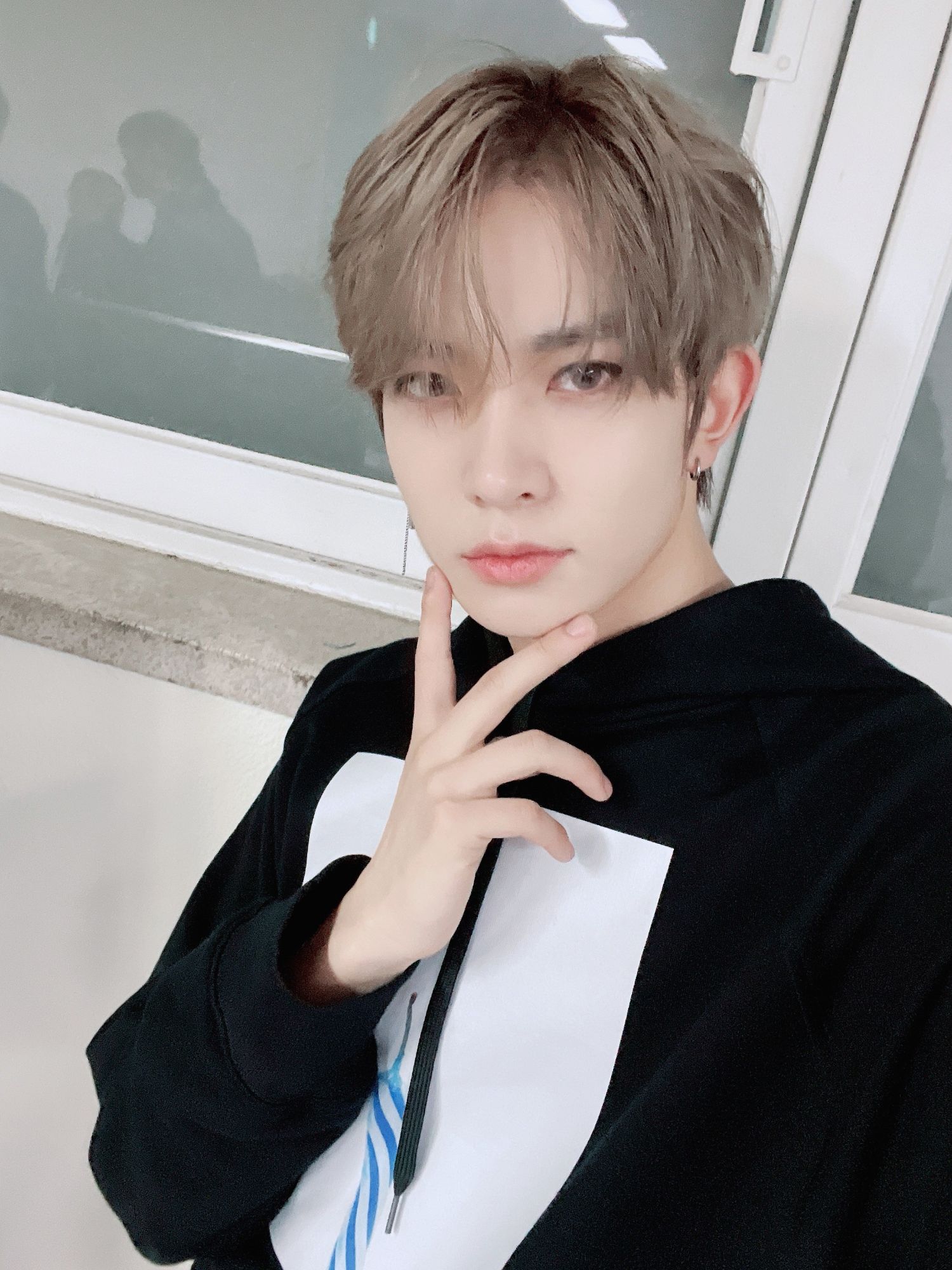 Latest photo of Heeseung (ENHYPEN)