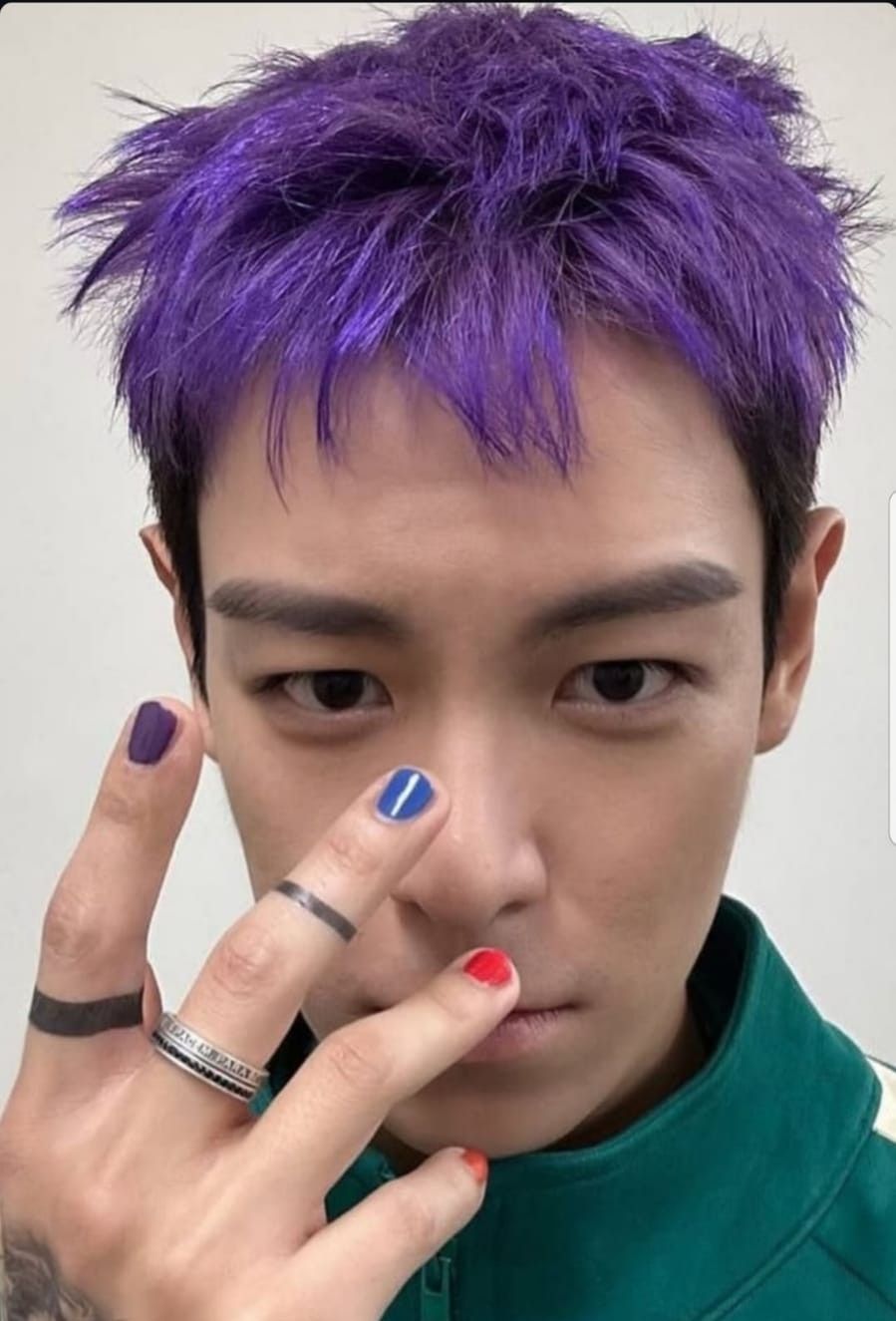 Behind-the-scenes cut of T.O.P