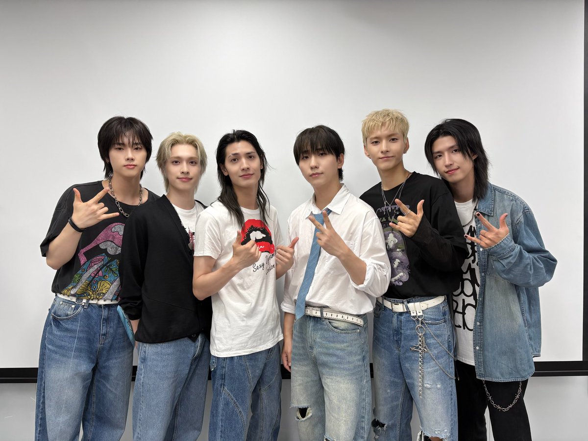 Latest photo of Xdinary Heroes