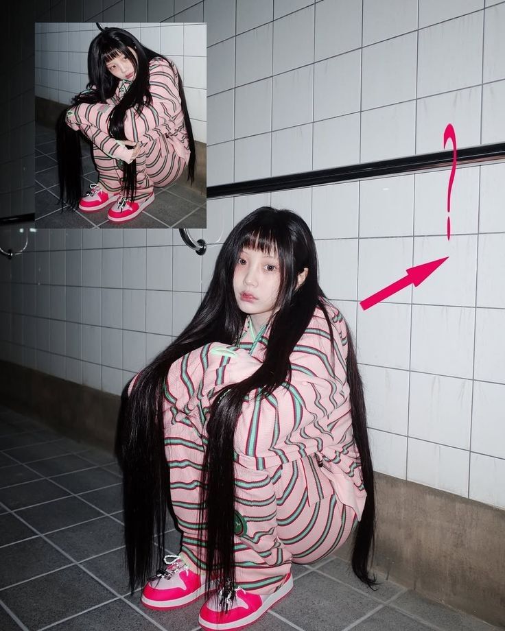 Recent activity shot of Wonhee (ILLIT)