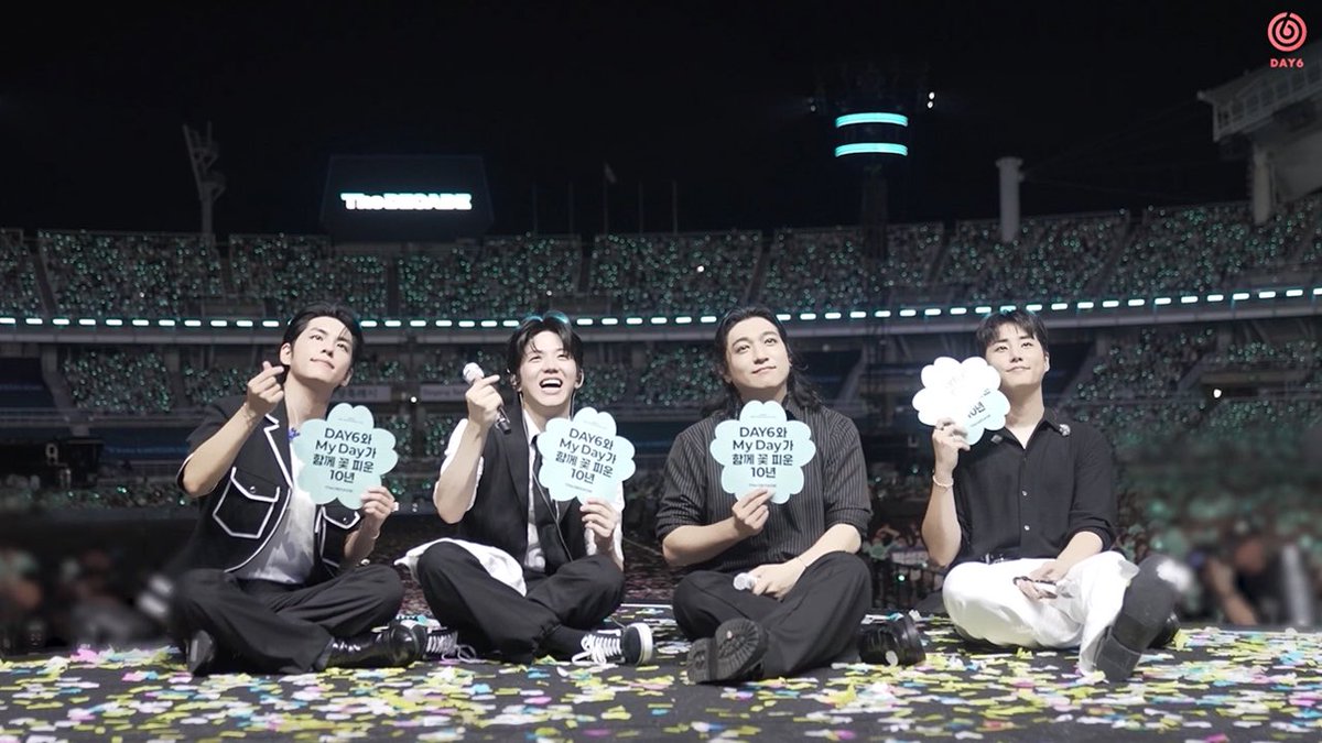 A moment captured by DAY6's fan