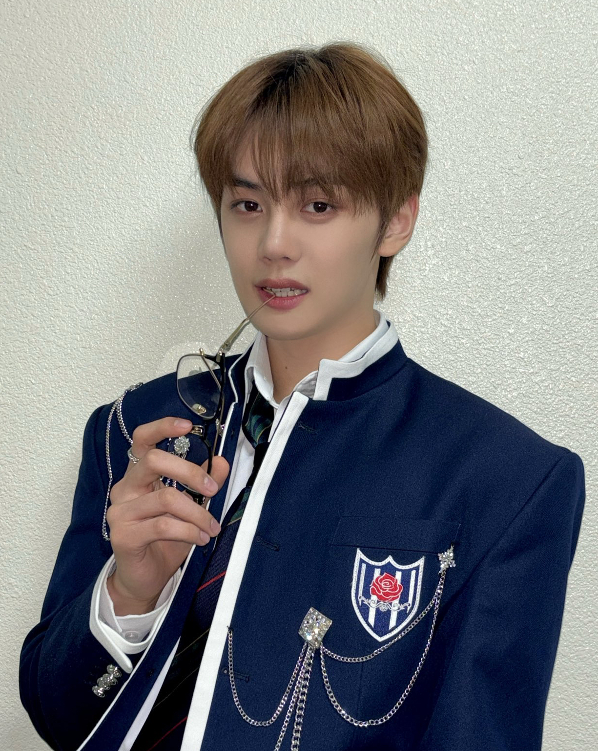 Latest photo of Kim Gyuvin (ZEROBASEONE)