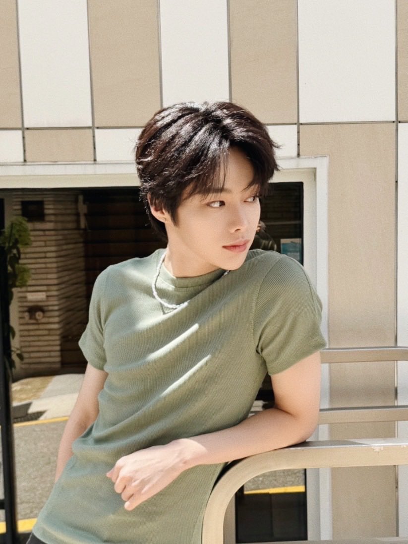 A moment captured by Hanbin (TEMPEST)'s fan