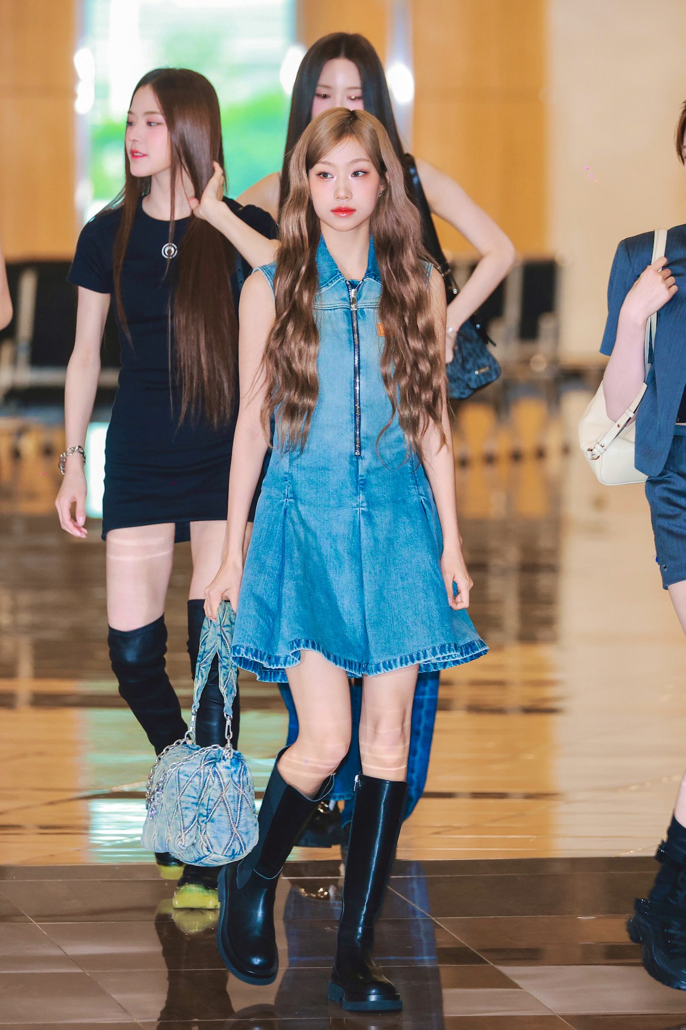 Recent activity shot of Choi Jungeun (izna)