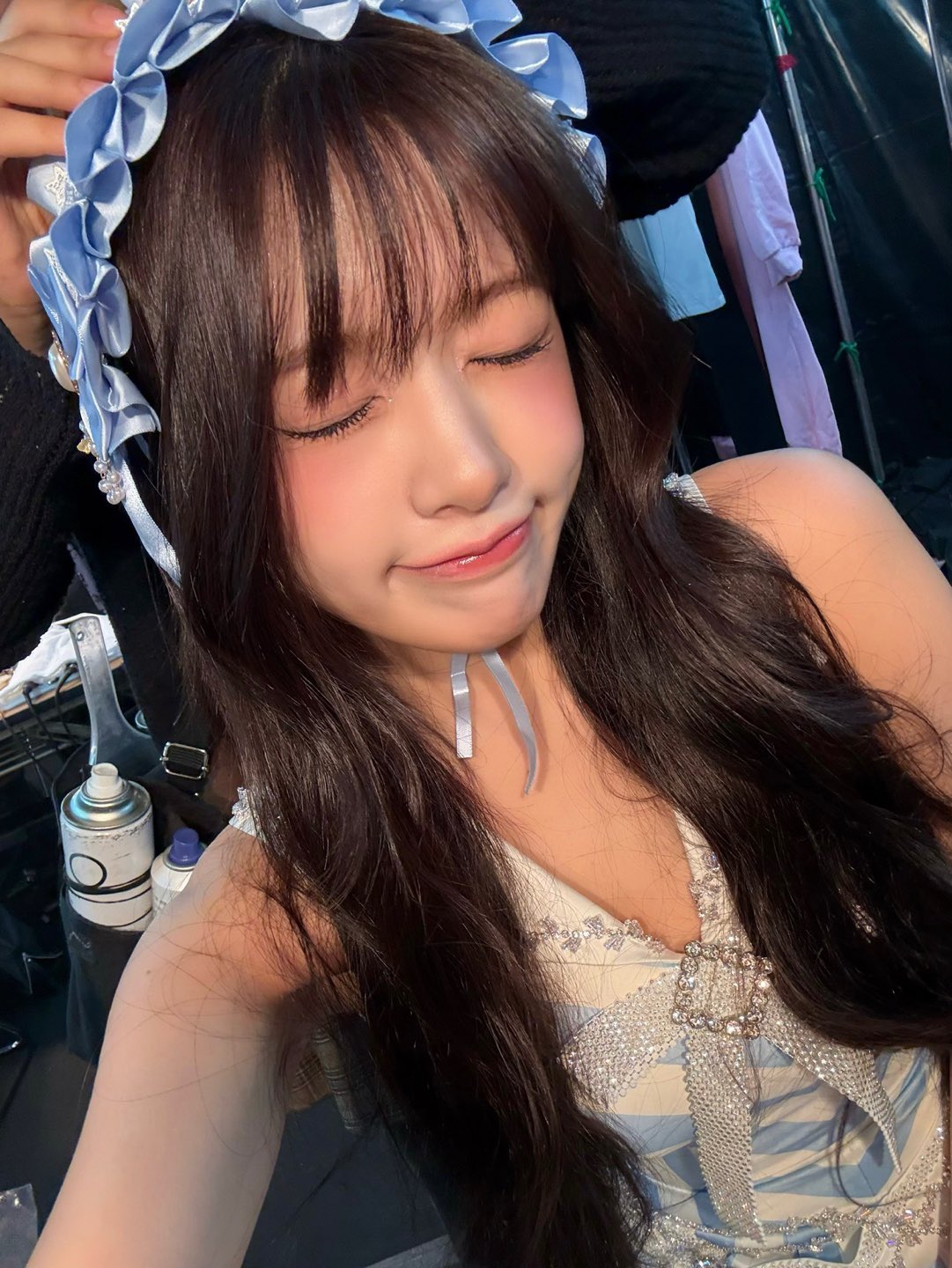 A moment captured by An Yujin (IVE)'s fan