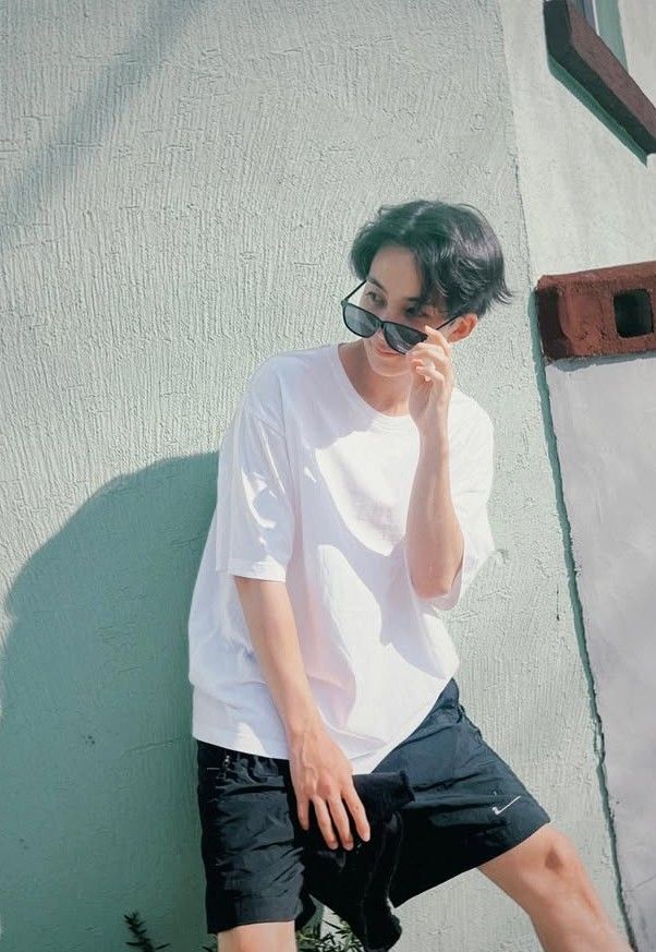 Behind-the-scenes cut of Jeonghan (SEVENTEEN)