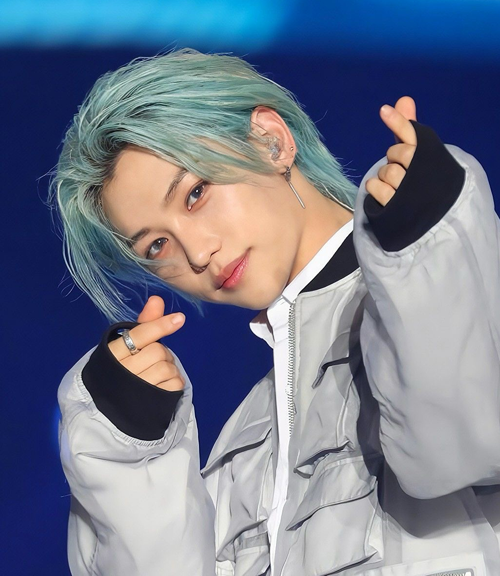 Behind-the-scenes cut of Felix (Stray Kids)