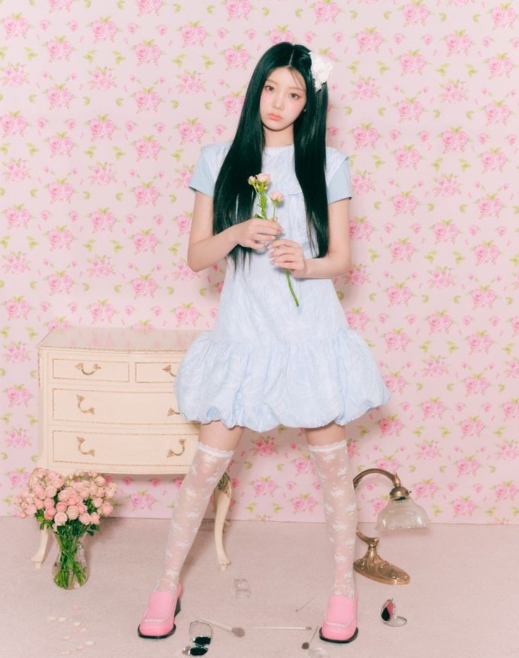 Behind-the-scenes cut of Wonhee (ILLIT)