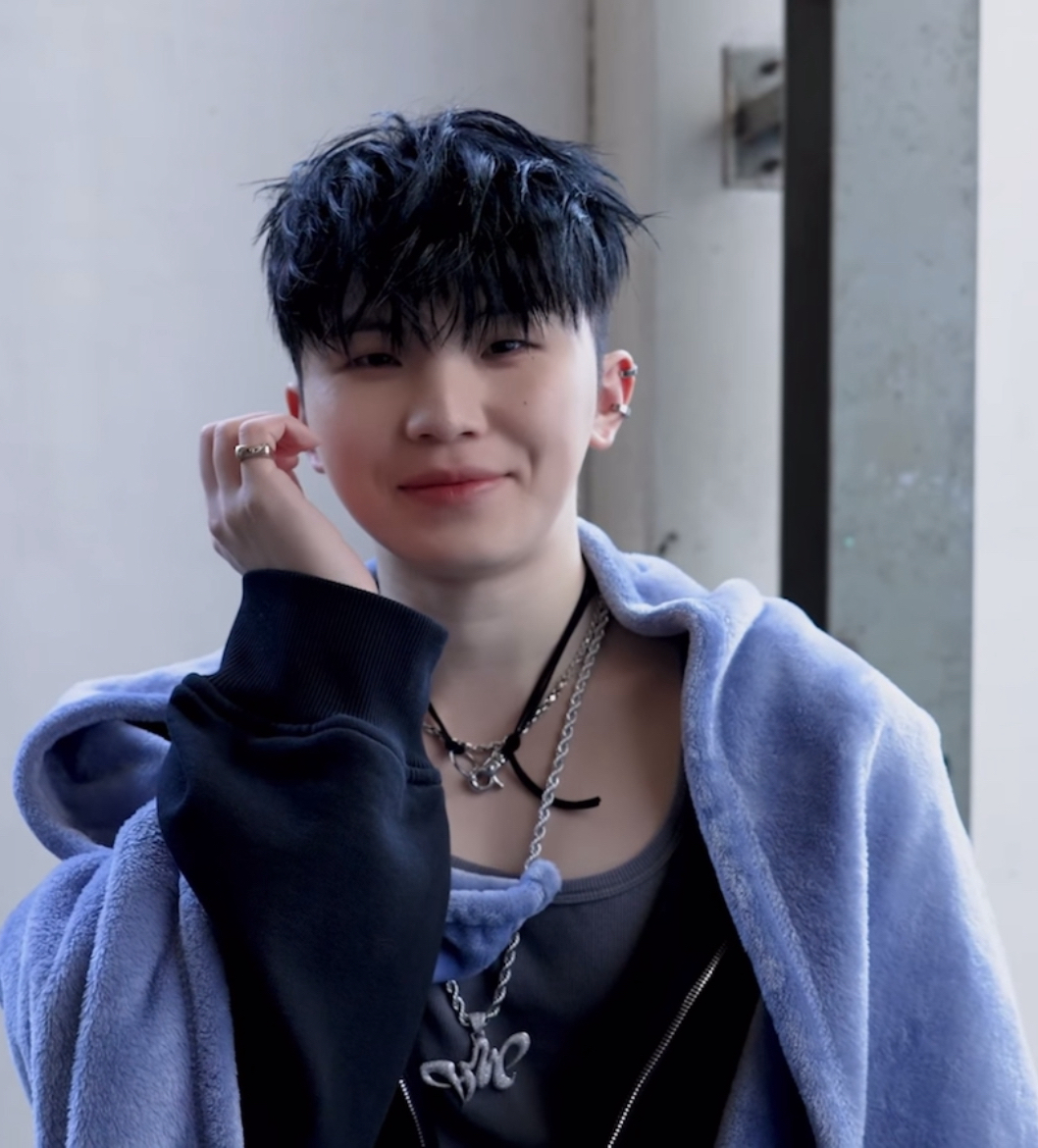 Latest photo of Woozi (SEVENTEEN)