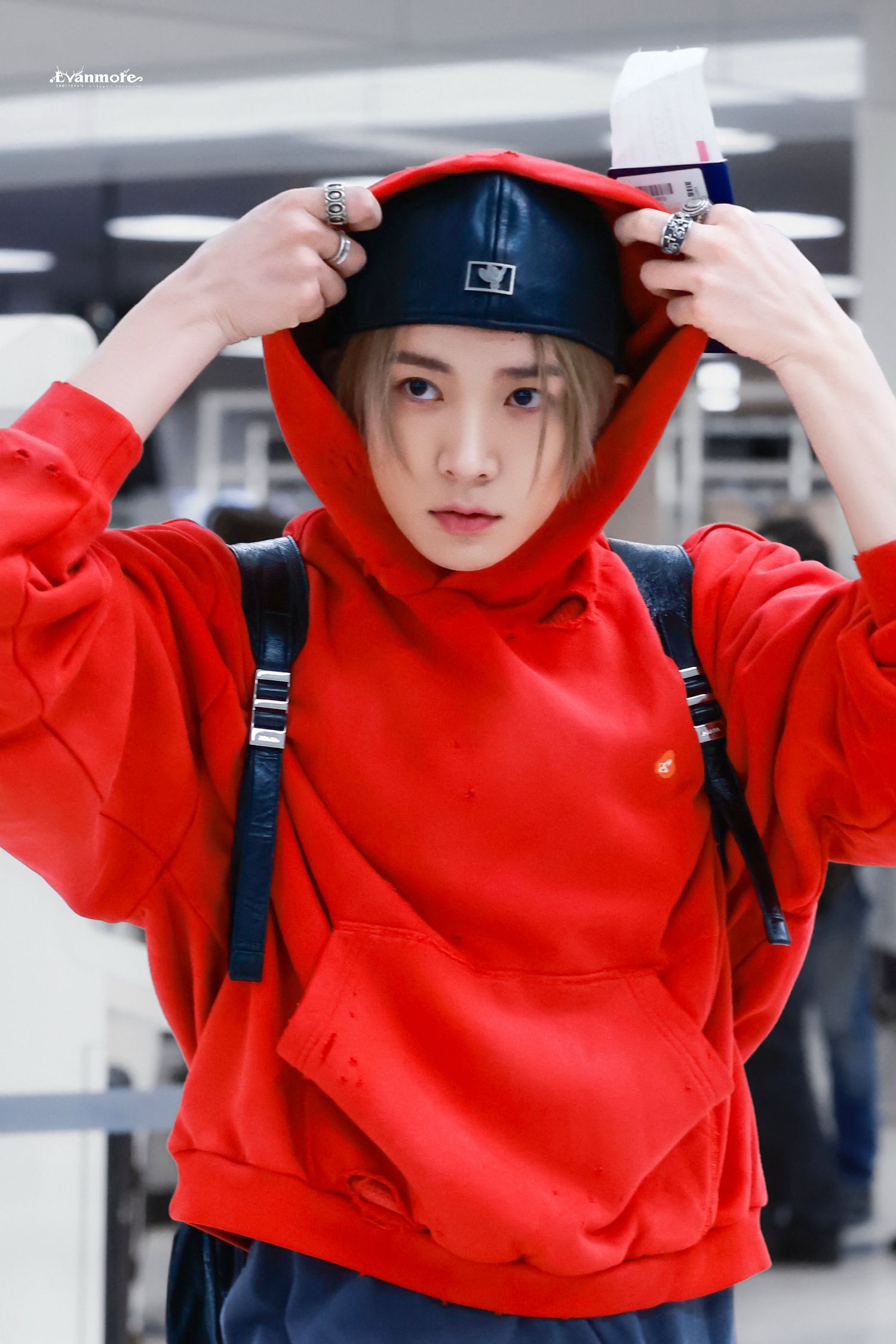 Momen yang diabadikan oleh penggemar Heeseung (ENHYPEN)