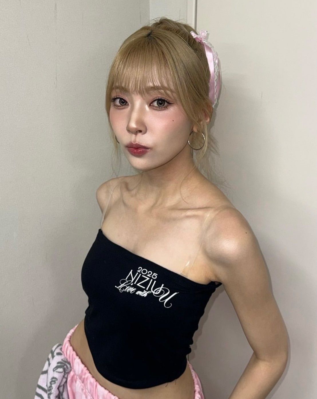 Latest photo of Mayuka (NiziU)