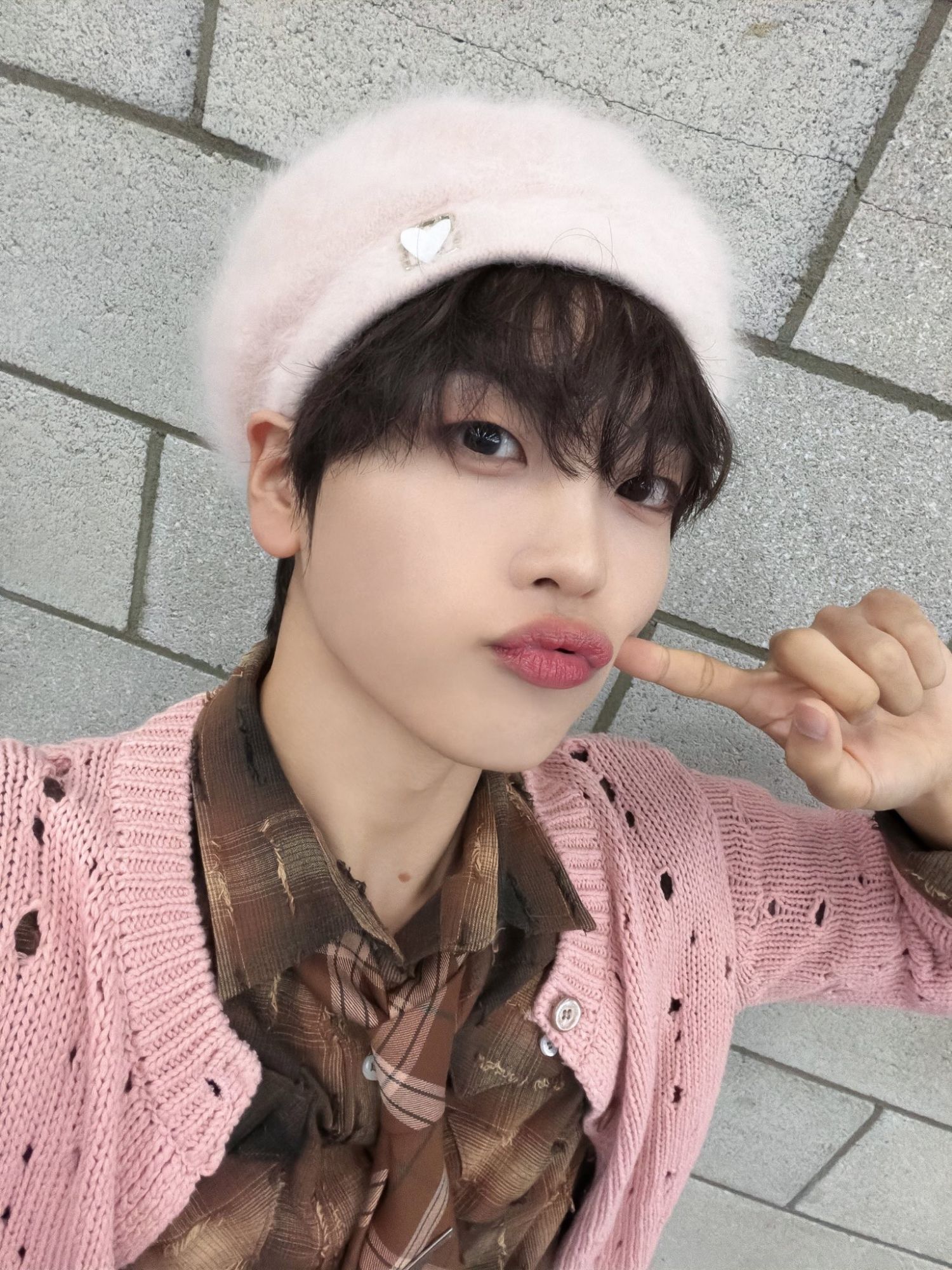 Behind-the-scenes cut of Hyeongjun (CRAVITY)