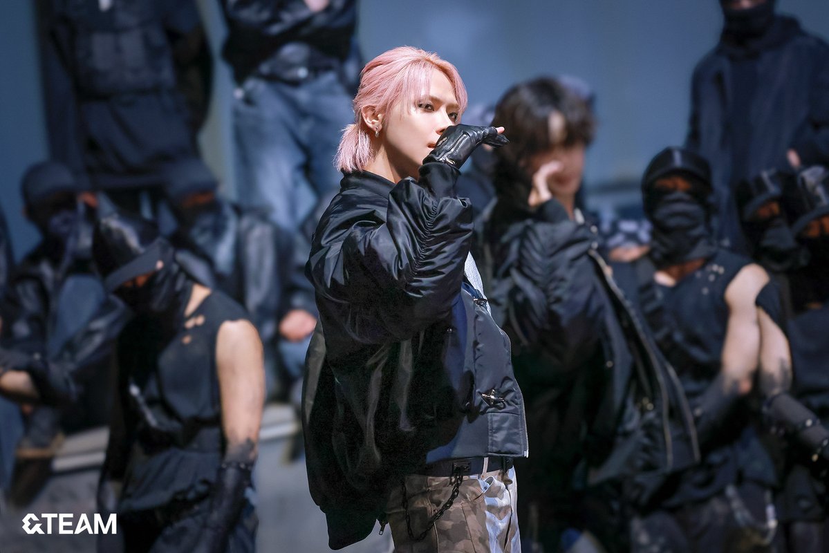 A moment captured by &TEAM's fan