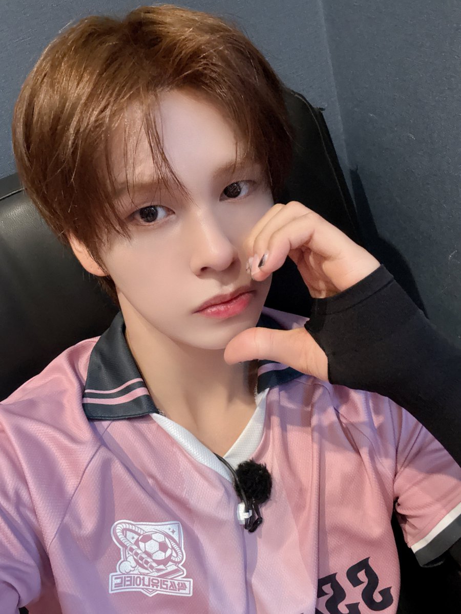 Latest photo of CRAVITY