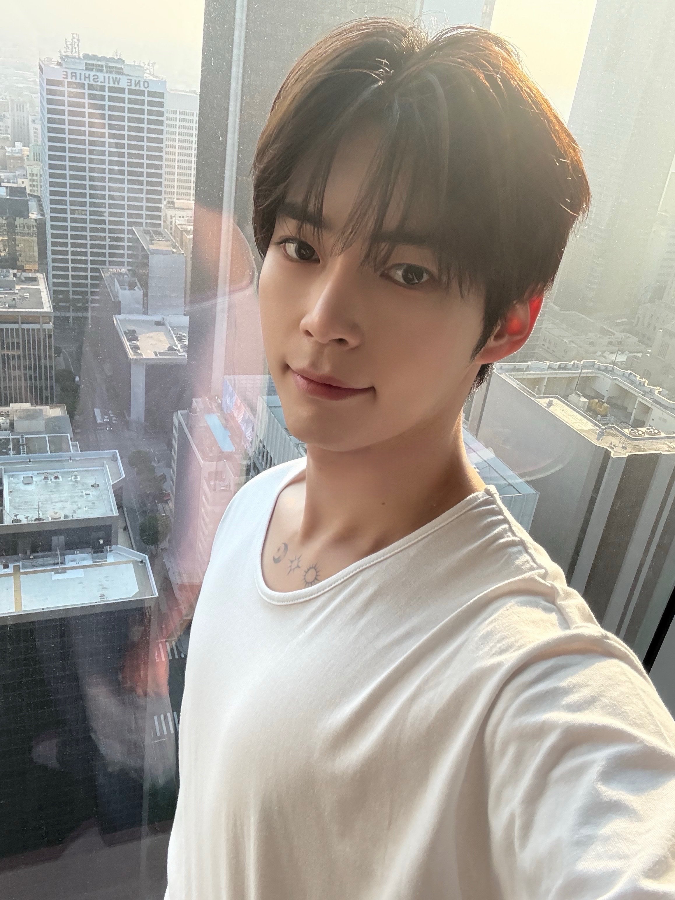 Latest photo of Sung Hanbin (ZEROBASEONE)