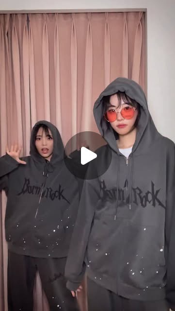 A moment captured by Hina (QWER)'s fan