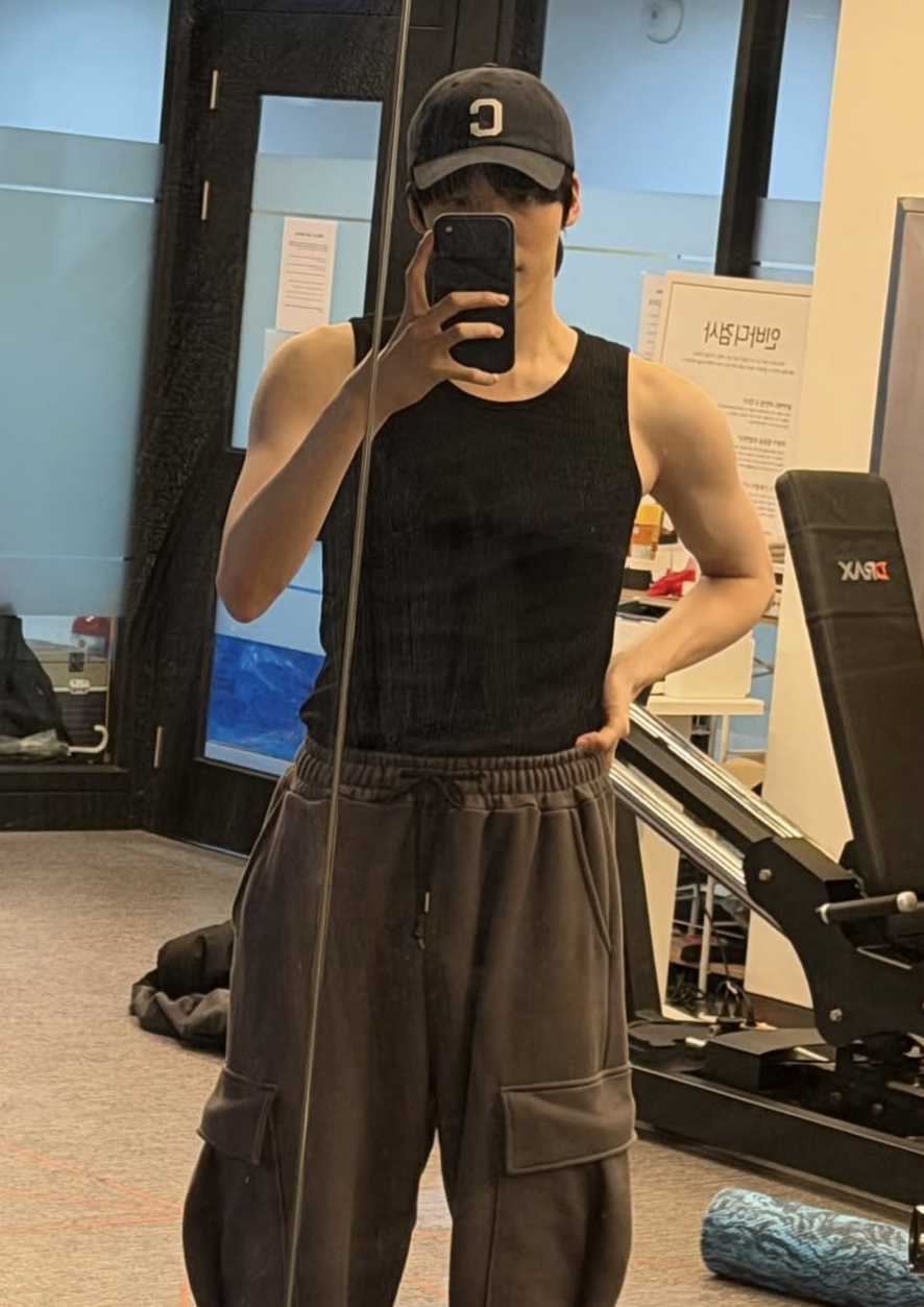 Latest photo of Yunho (ATEEZ)