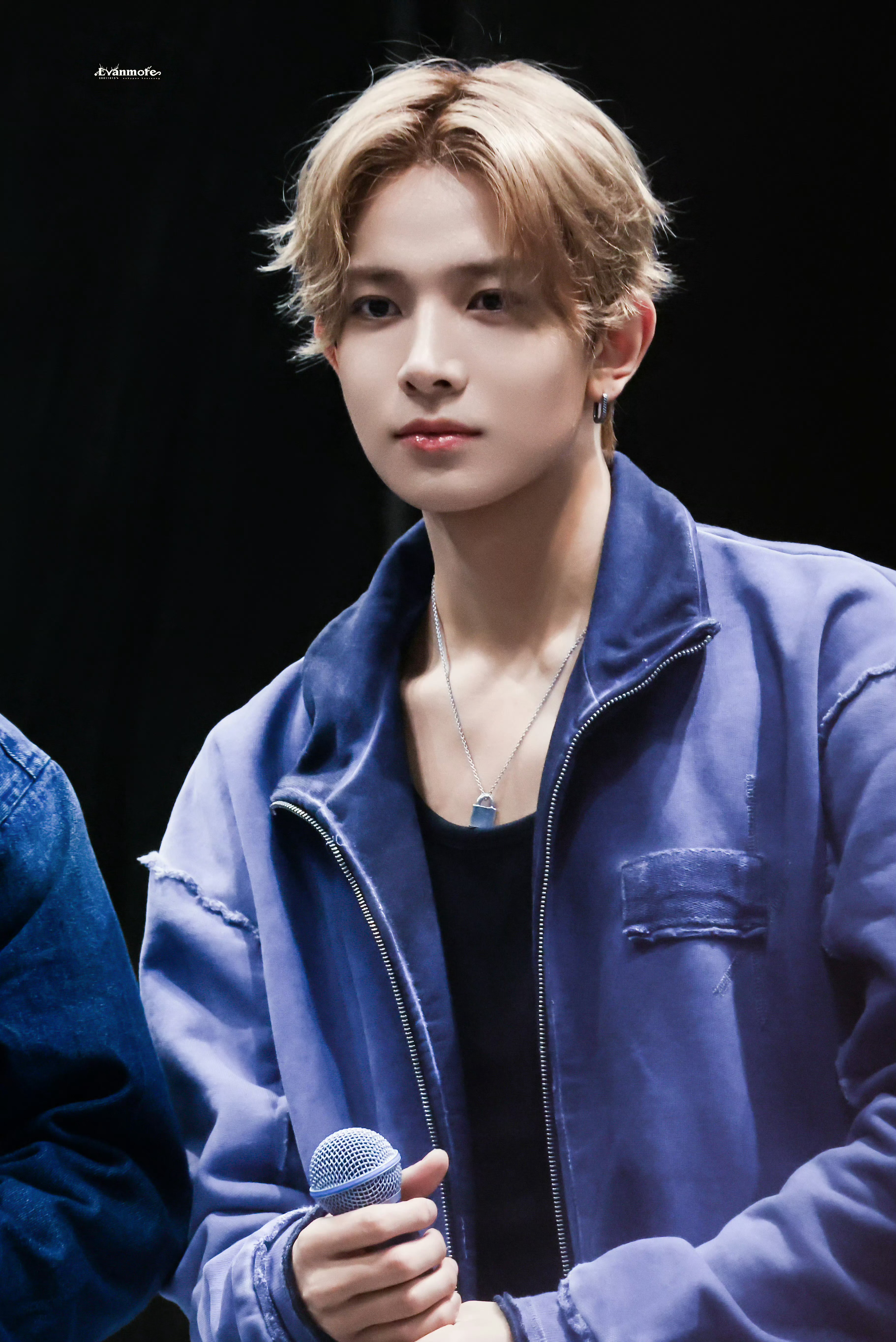 羲承 (ENHYPEN)粉絲拍下的瞬間