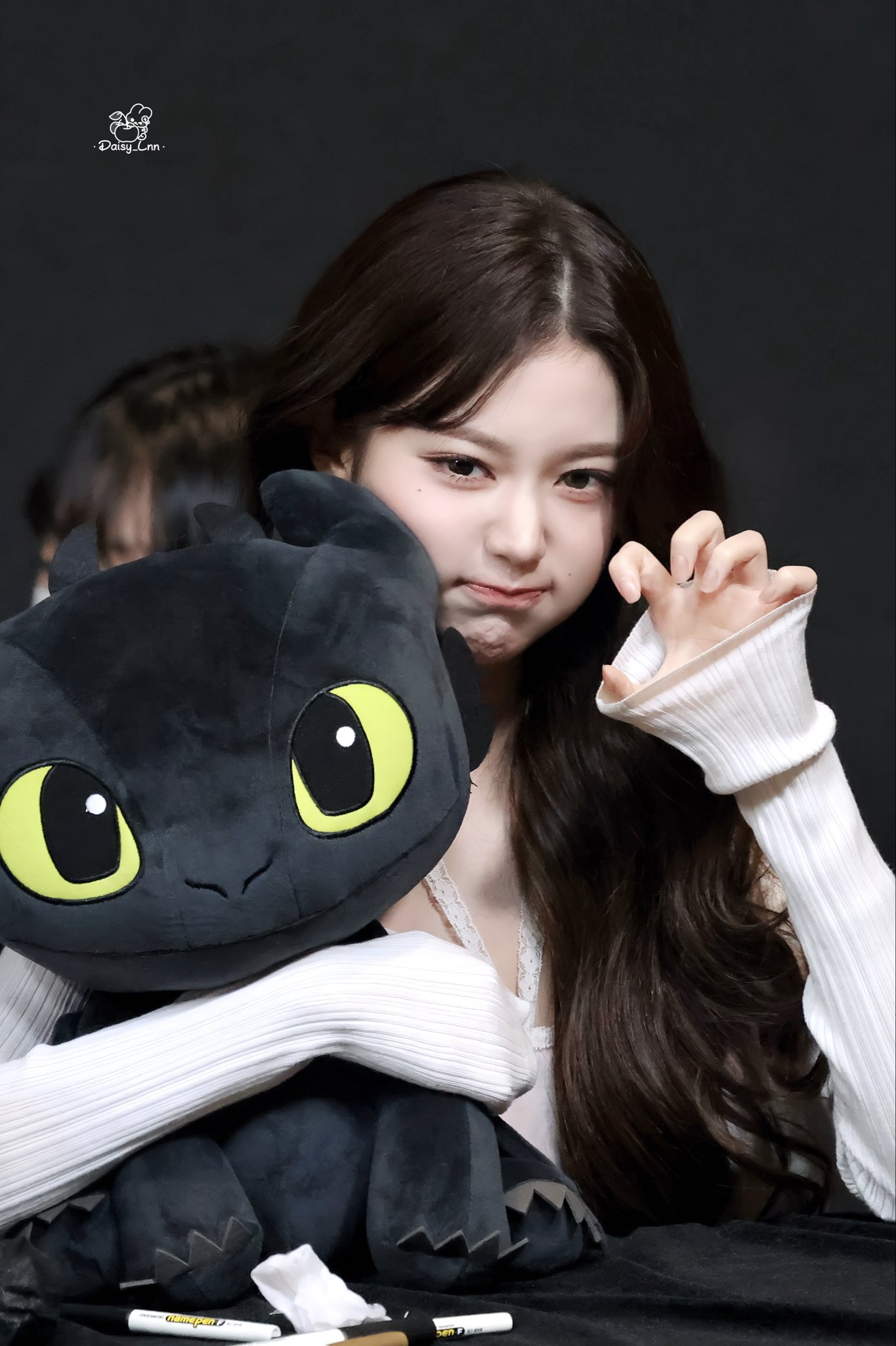 チャン・ウォニョン (IVE)の舞台裏ショット