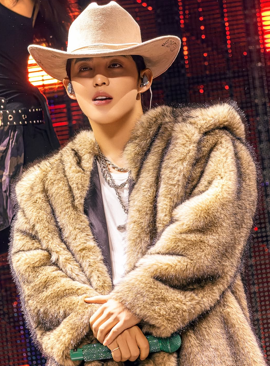 A moment captured by S.Coups (SEVENTEEN)'s fan