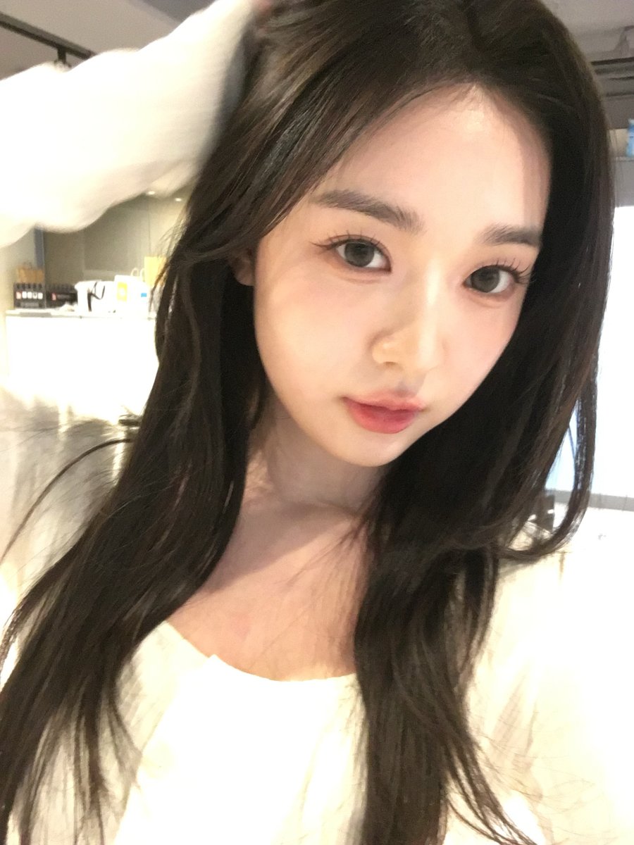 Recent activity shot of tripleS