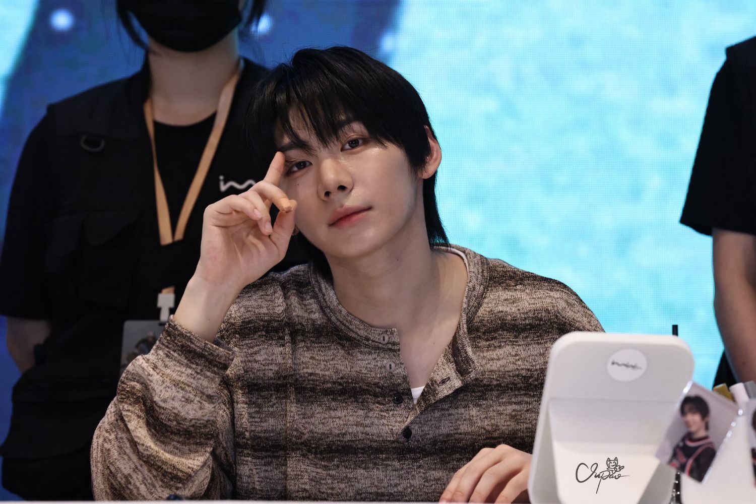 Behind-the-scenes cut of Park Han (AHOF)