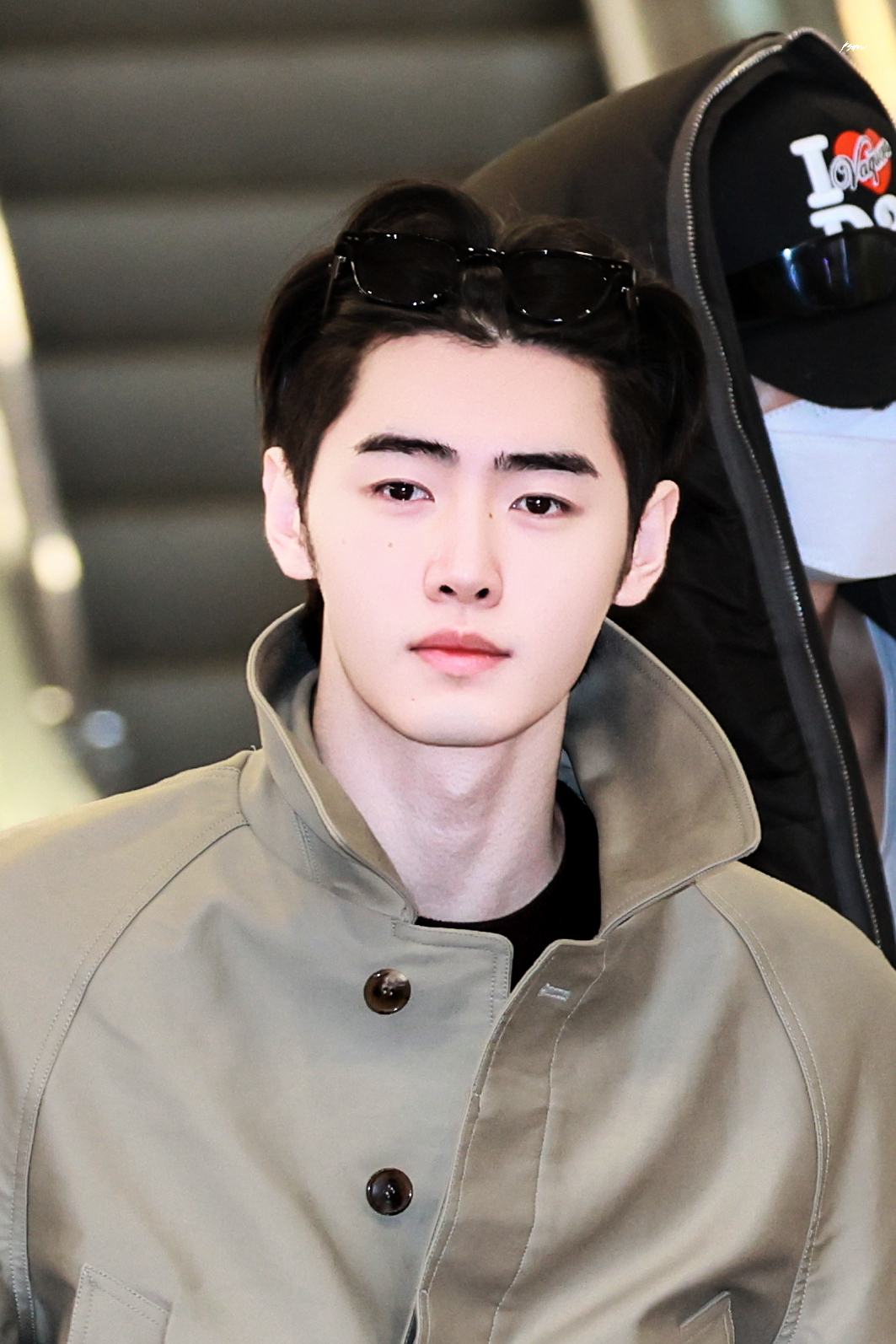 성훈 (ENHYPEN) 최근 활동샷