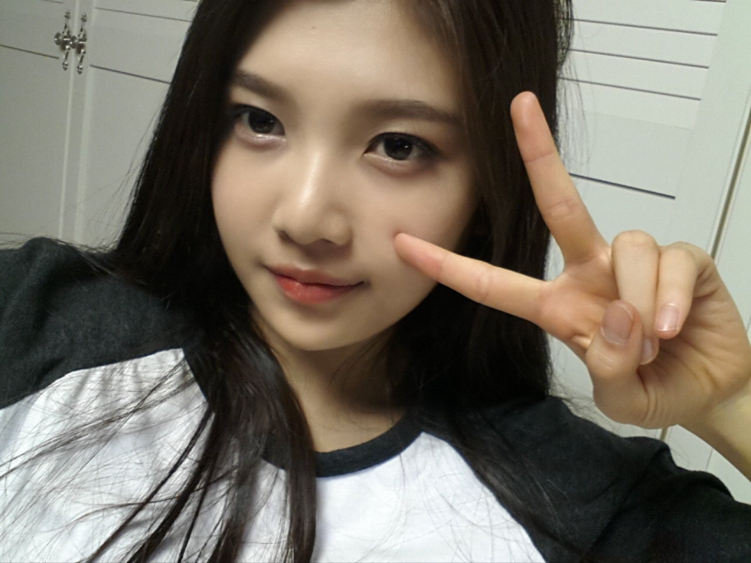 Recent activity shot of Joy (Red Velvet)