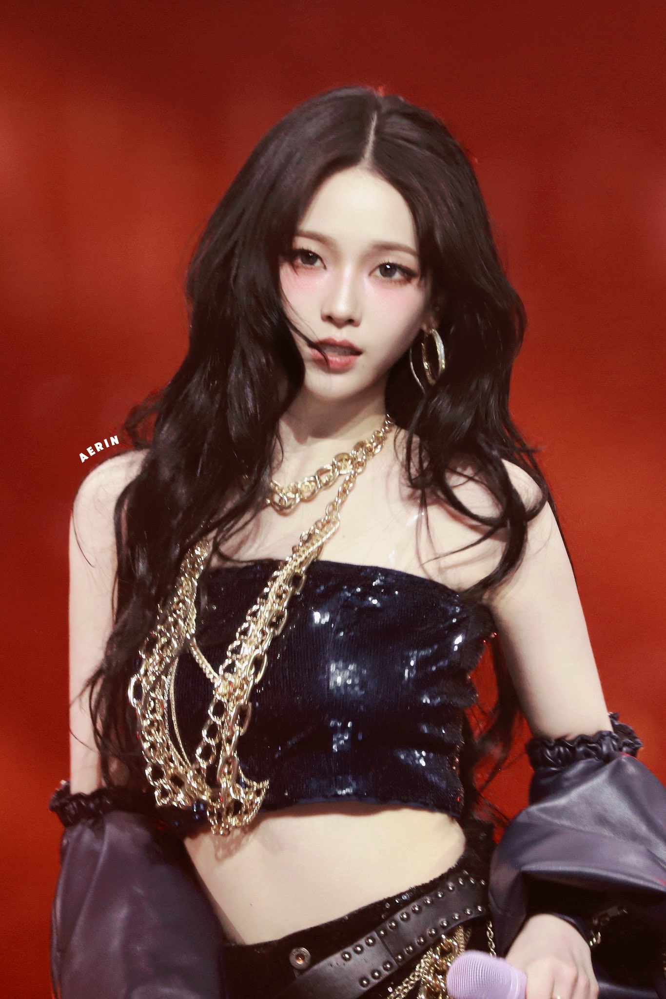 Behind-the-scenes cut of Karina (aespa)