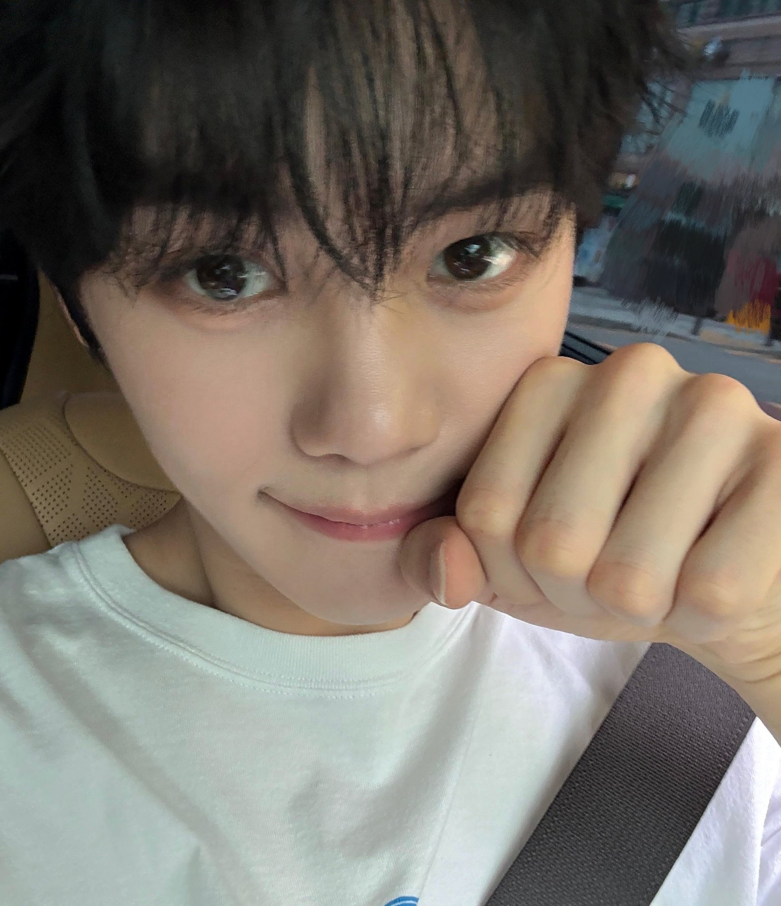 Behind-the-scenes cut of Kim Gyuvin (ZEROBASEONE)