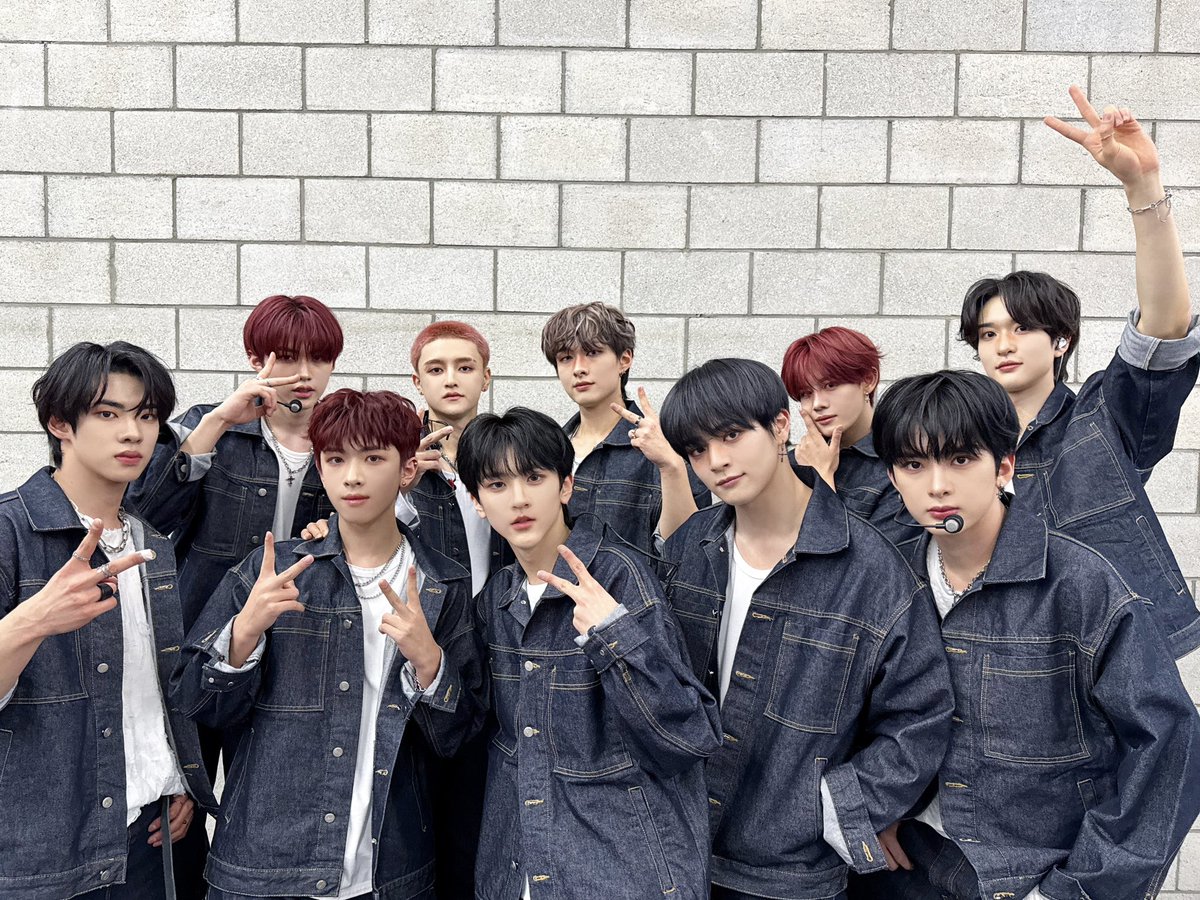 A moment captured by FANTASY BOYS's fan