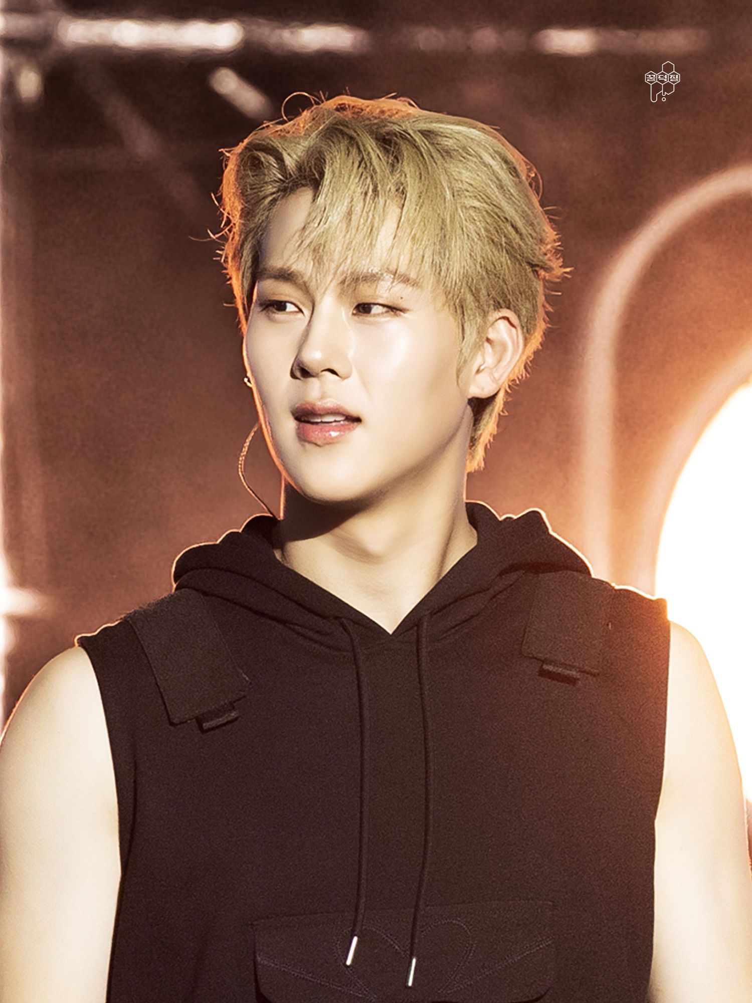 Behind-the-scenes cut of Joohoney (MONSTA X)
