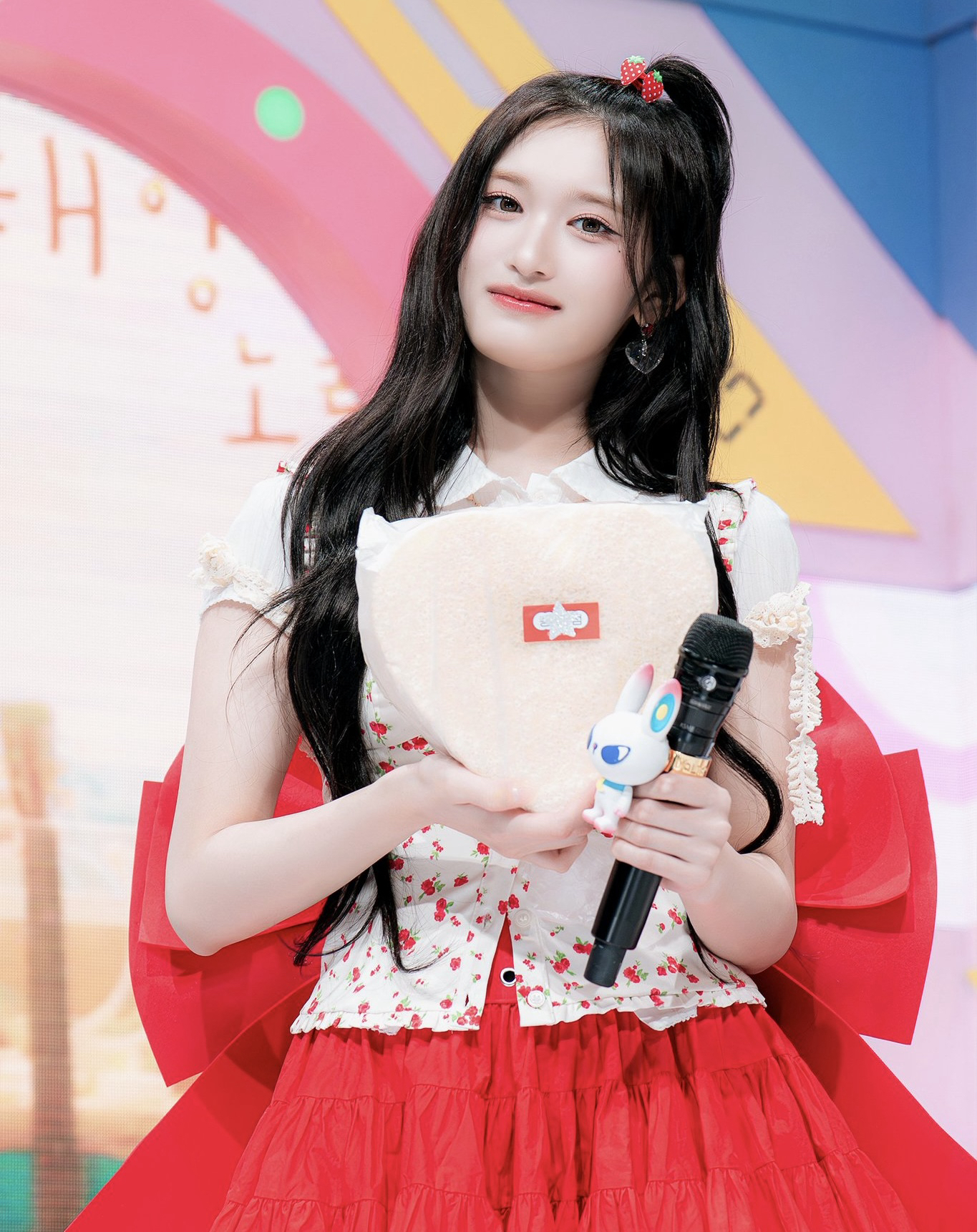 A moment captured by Leeseo (IVE)'s fan