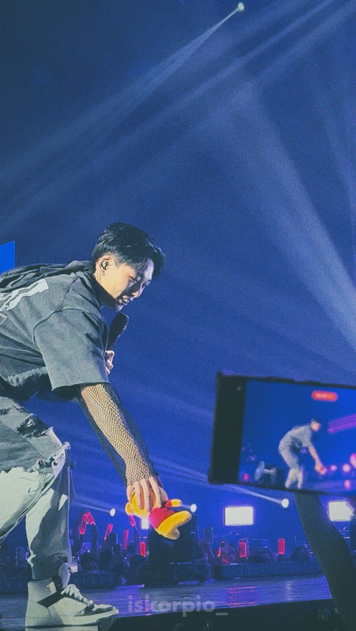 The most beloved wallpaper among BOBBY (iKON)'s fans