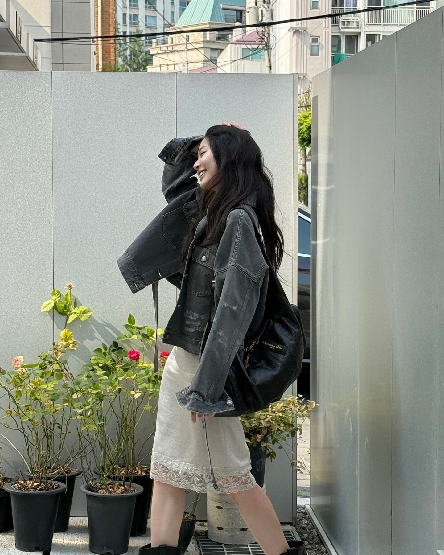 Potret di balik layar Kim Minju