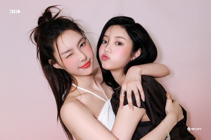 Recent activity shot of Wonhee (ILLIT)
