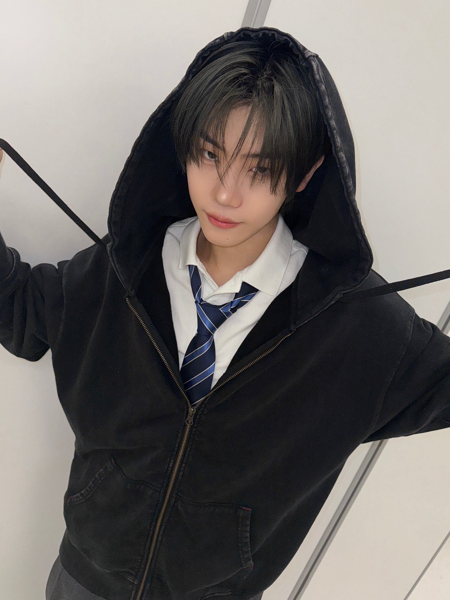 Recent activity shot of Jang Yeojun (CLOSE YOUR EYES)