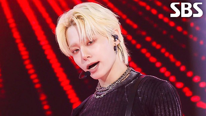 A moment captured by ONEUS's fan