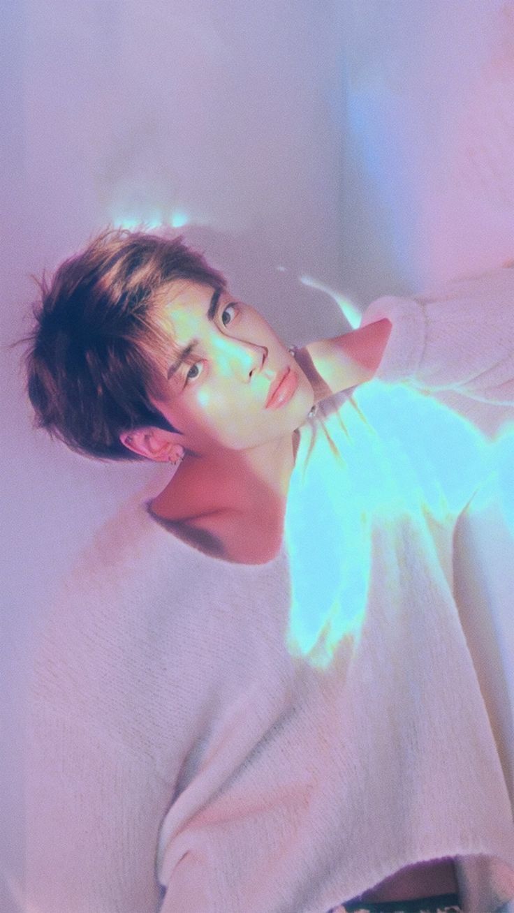 Behind-the-scenes cut of Jonghyun (SHINee)