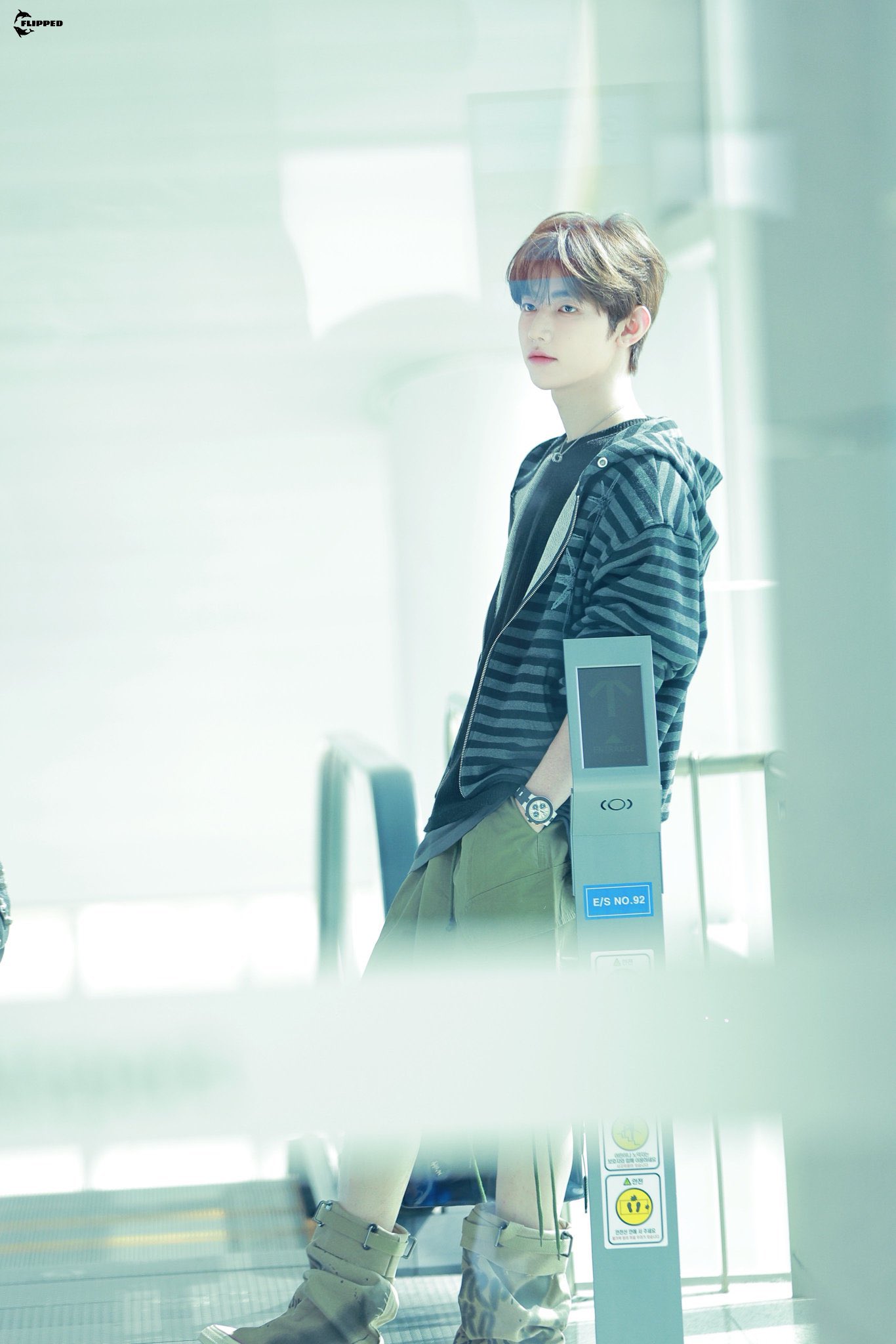 Behind-the-scenes cut of Zhang Hao (ZEROBASEONE)