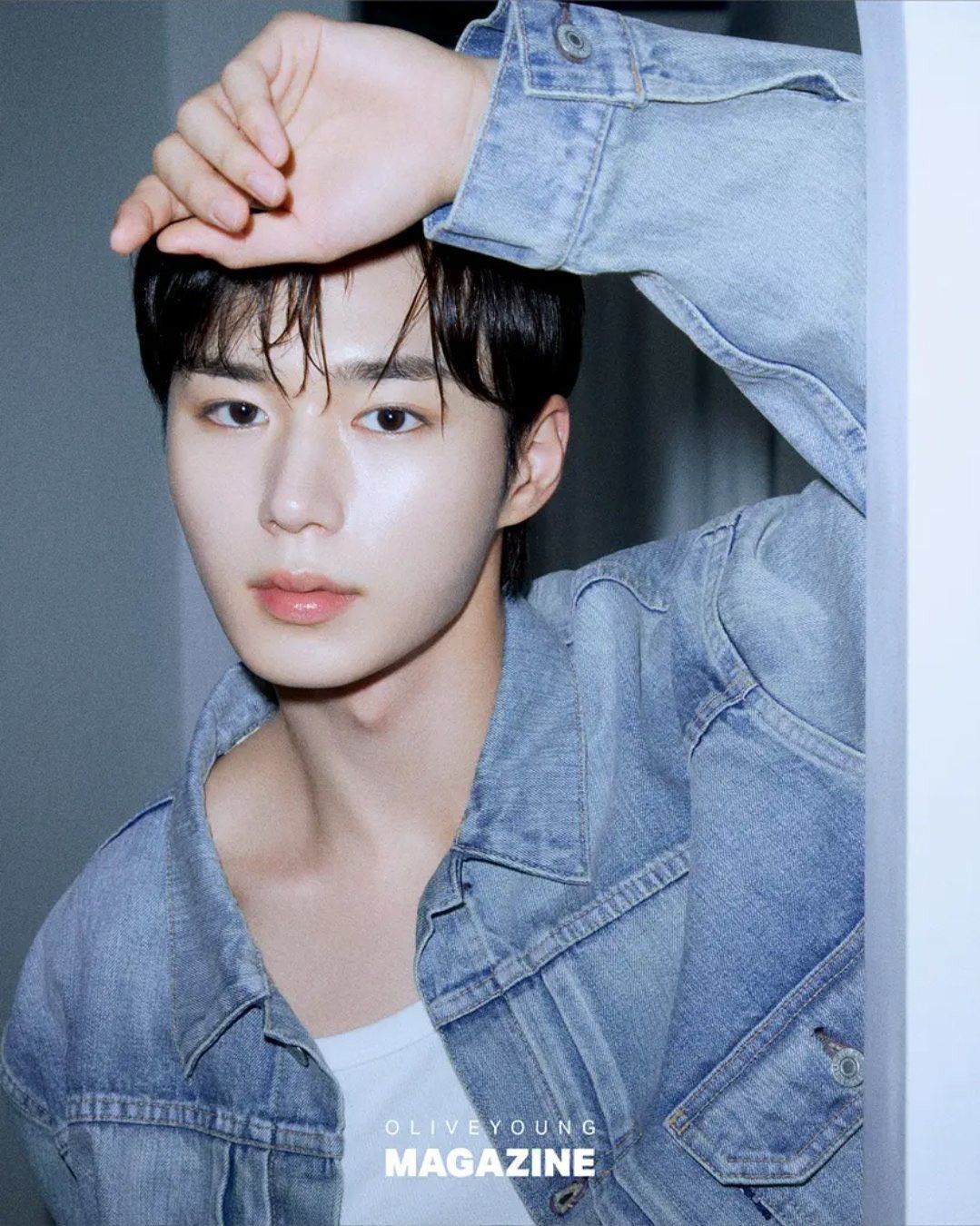 위아이의 비하인드 컷