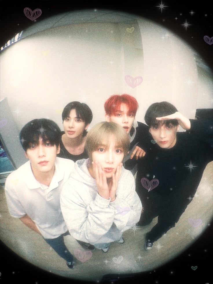 Latest photo of TOMORROW X TOGETHER