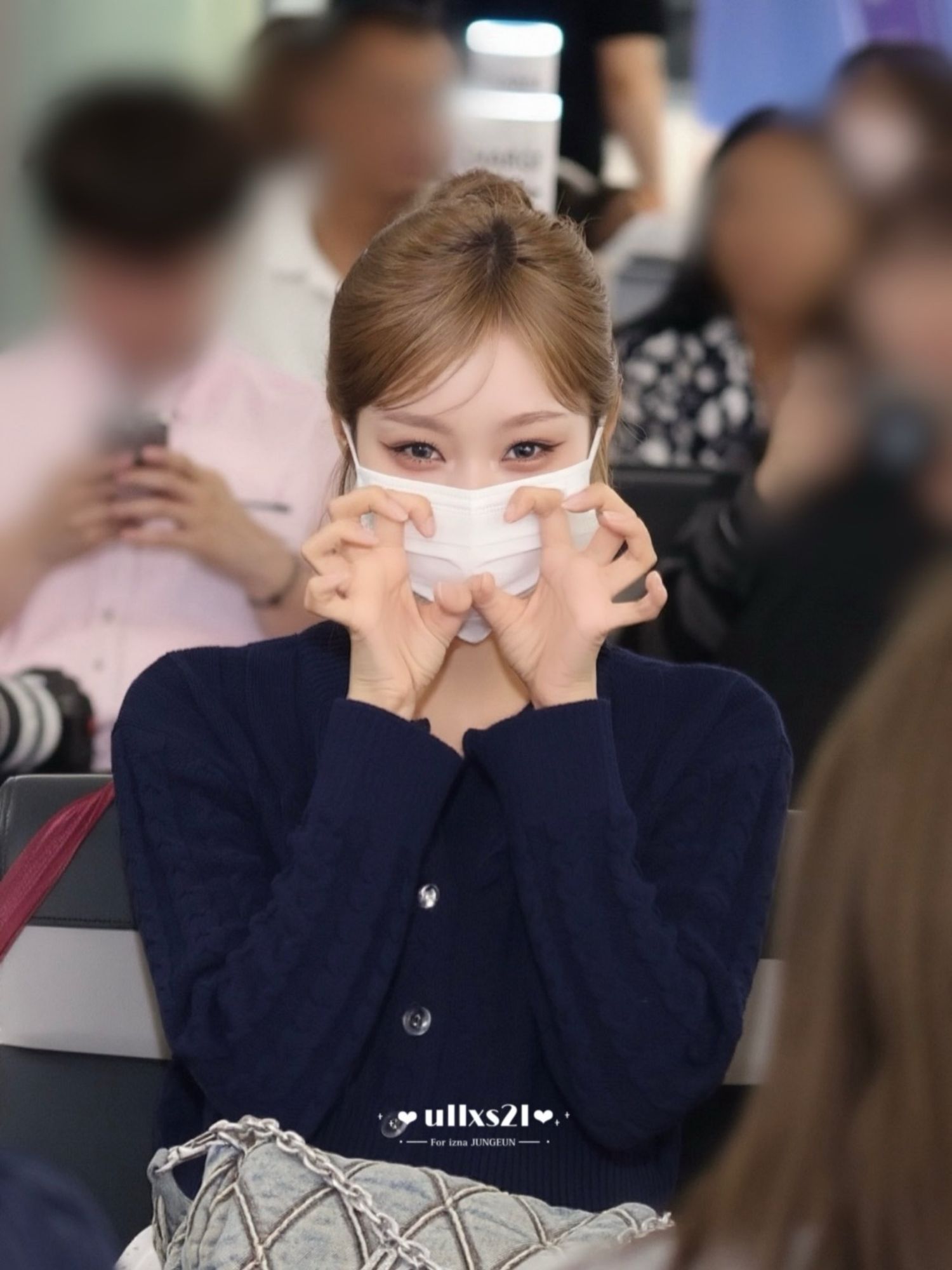 Recent activity shot of Choi Jungeun (izna)