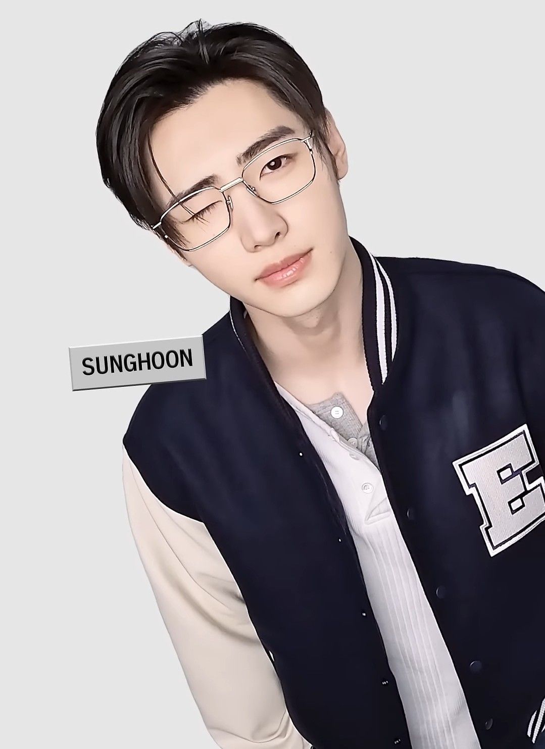 성훈 (ENHYPEN) 최근 활동샷